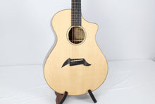 Load image into Gallery viewer, Breedlove Custom Concert CE Sitka Spruce - Exotic Koa