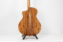 Load image into Gallery viewer, Breedlove Custom Concert CE Sitka Spruce - Exotic Koa