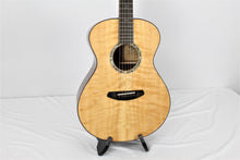 Load image into Gallery viewer, Breedlove Custom Concert Figured Port Orford-Koa