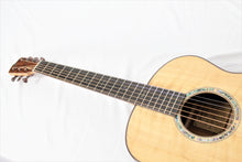 Load image into Gallery viewer, Breedlove Custom Concert Figured Port Orford-Koa
