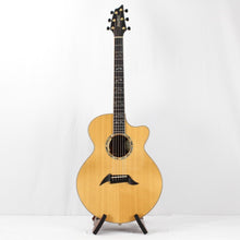 Load image into Gallery viewer, Breedlove Masterclass Custom Auditorium, Sitka Spruce/Figured Walnut (Used)