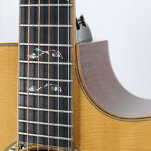 Load image into Gallery viewer, Breedlove Masterclass Custom Auditorium, Sitka Spruce/Figured Walnut (Used)