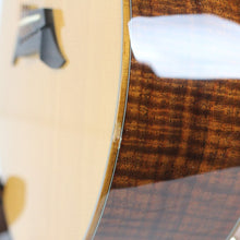 Load image into Gallery viewer, Breedlove Masterclass Custom Auditorium, Sitka Spruce/Figured Walnut (Used)