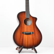 Load image into Gallery viewer, Breedlove Oregon Concert CE Bourbon Burst, Myrtlewood/Myrtlewood