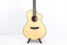 Load image into Gallery viewer, Breedlove Oregon Concert CE, Sitka/Myrtlewood