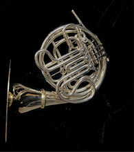 Load image into Gallery viewer, Hans Hoyer 6802 Heritage Double French Horn