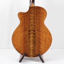 Load image into Gallery viewer, Breedlove Masterclass Custom Auditorium, Sitka Spruce/Figured Walnut (Used)
